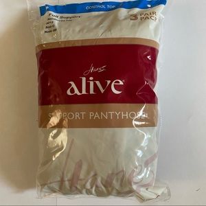 Hanes Alive Pantyhose Control Top 3 Pair Size C